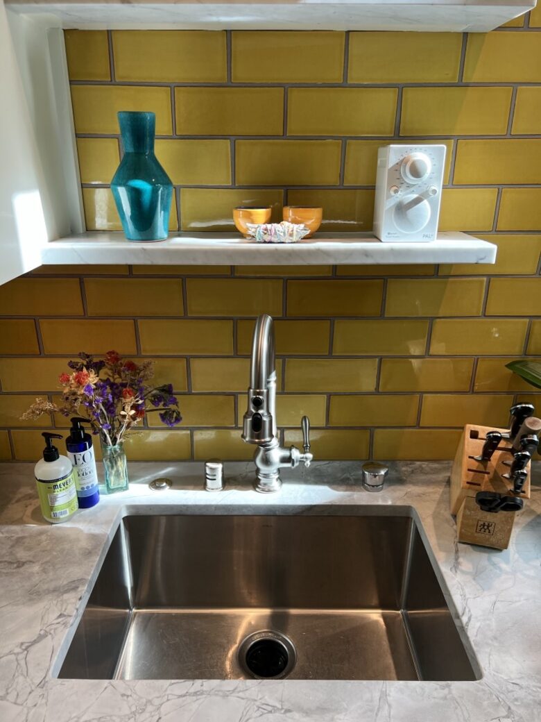 Charming Sunny Victorian | With a Gorgeous Chef's kitchen and backyard - San Francisco, California