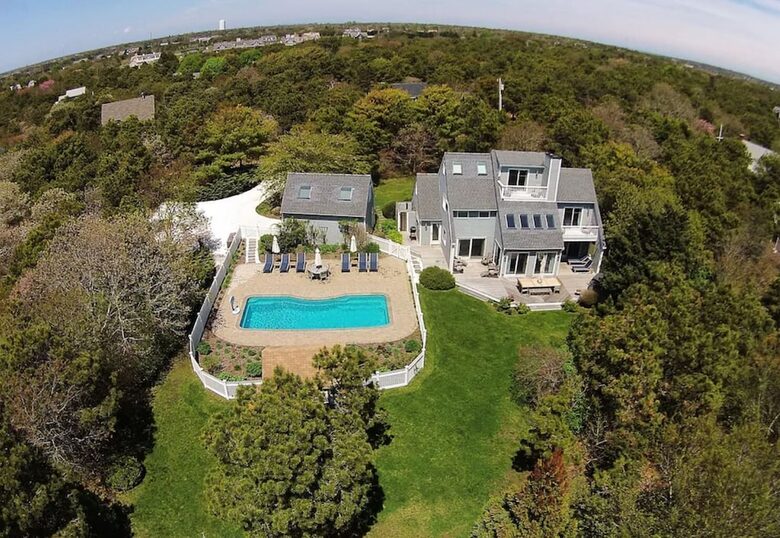 Luxury Martha's Vineyard Estate with Pool - Edgartown, Massachusetts