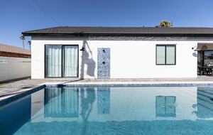 The Palmly , Hot tub, Fire Pit, Close to Old Town! - Scottsdale, Arizona