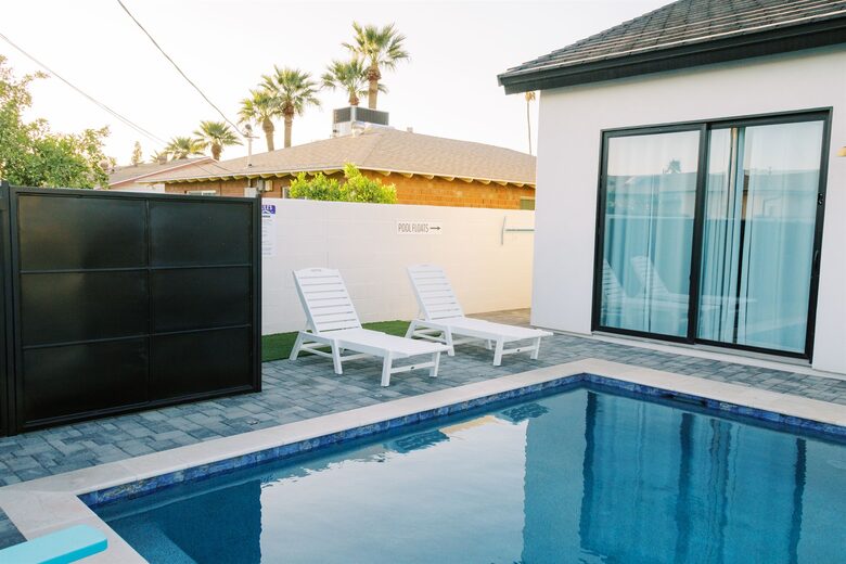 The Palmly , Hot tub, Fire Pit, Close to Old Town! - Scottsdale, Arizona