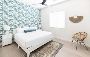 The Palmly , Hot tub, Fire Pit, Close to Old Town! - Scottsdale, Arizona
