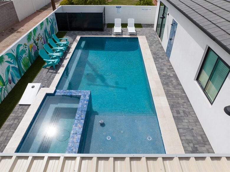 The Palmly , Hot tub, Fire Pit, Close to Old Town! - Scottsdale, Arizona