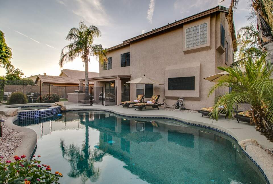 Gilbert Getaway |  With Pool, Hot Tub & Game Room! - Gilbert, Arizona