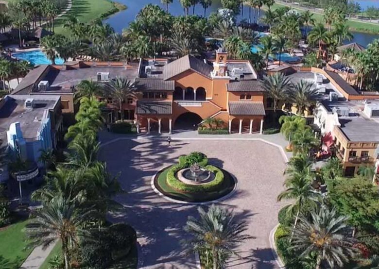 Modern Bungalow with Private Pool in a Luxury Resort Style Community - Fort Myers, Florida