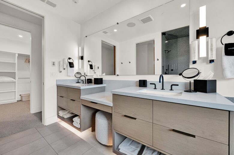 Luxury Ski-In Townhome | With Private Hot Tub - Park City, Utah
