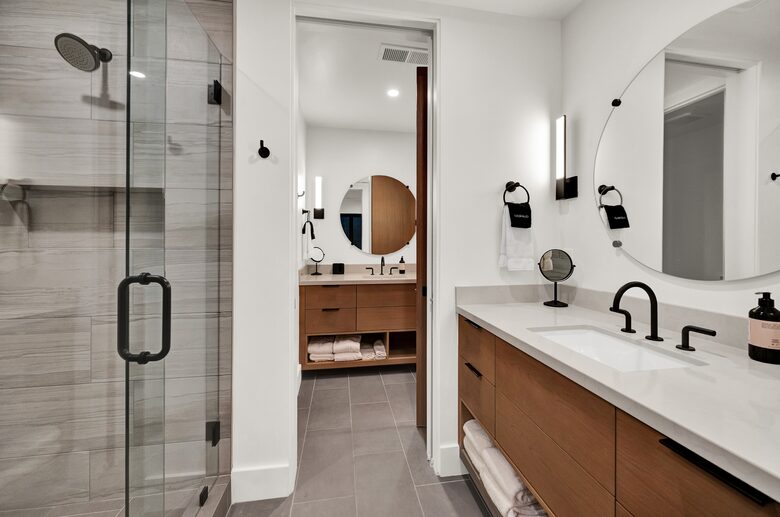 Luxury Ski-In Townhome | With Private Hot Tub - Park City, Utah