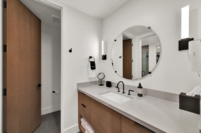 Luxury Ski-In Townhome | With Private Hot Tub - Park City, Utah