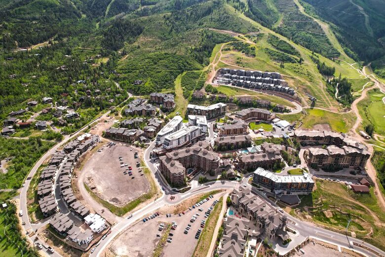 Luxury Ski-In Townhome | With Private Hot Tub - Park City, Utah