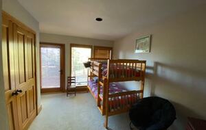 Spacious Mountain Home with Gorgeous Views - Truckee, California