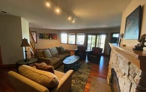 Spacious Mountain Home with Gorgeous Views - Truckee, California