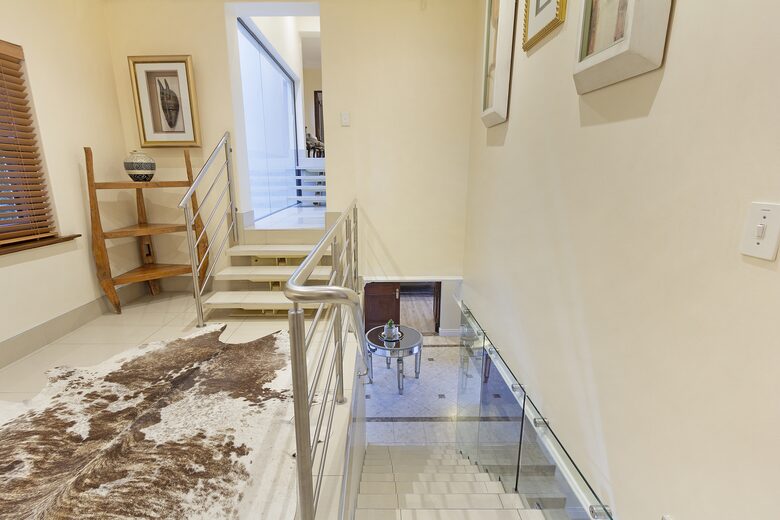Two Luxury Villas | Lyonesse & Lyons Den - Cape Town, South Africa