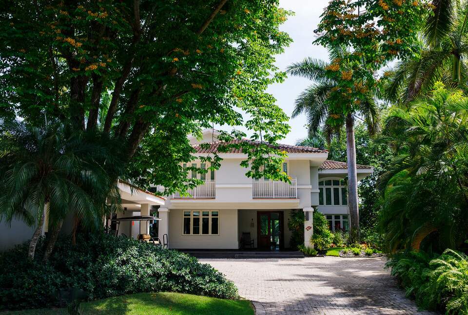 Dorado Beach 4 Bedroom House with Access to Ritz-Carlton Resort Amenities - Dorado, Puerto Rico