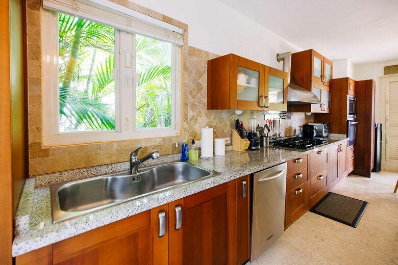 Dorado Beach 4 Bedroom House with Access to Ritz-Carlton Resort Amenities - Dorado, Puerto Rico