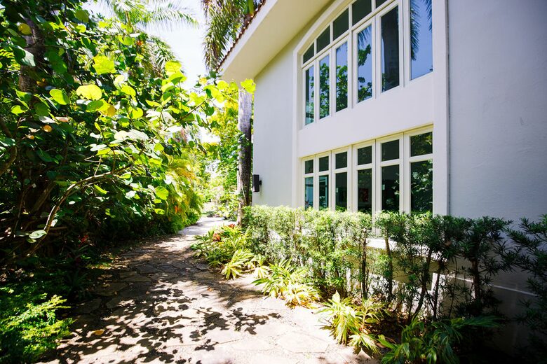 Dorado Beach 4 Bedroom House with Access to Ritz-Carlton Resort Amenities - Dorado, Puerto Rico