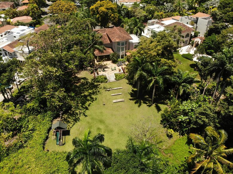 Dorado Beach 4 Bedroom House with Access to Ritz-Carlton Resort Amenities - Dorado, Puerto Rico