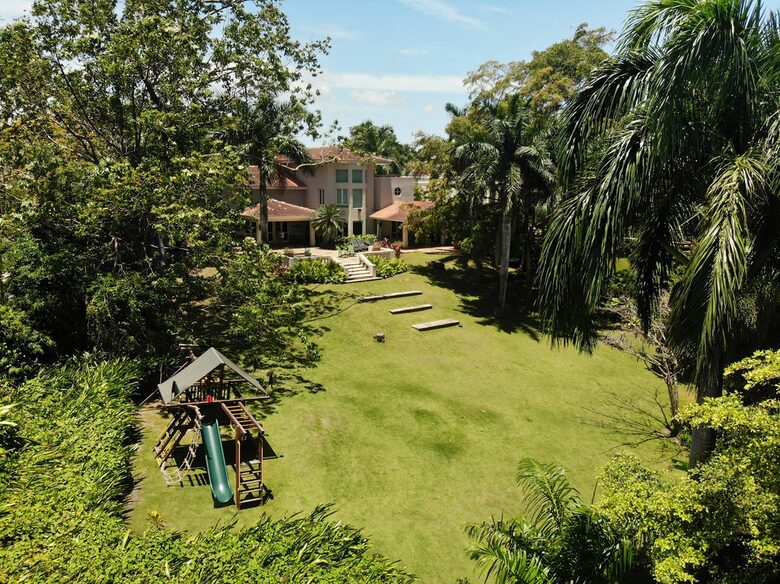 Dorado Beach 4 Bedroom House with Access to Ritz-Carlton Resort Amenities - Dorado, Puerto Rico
