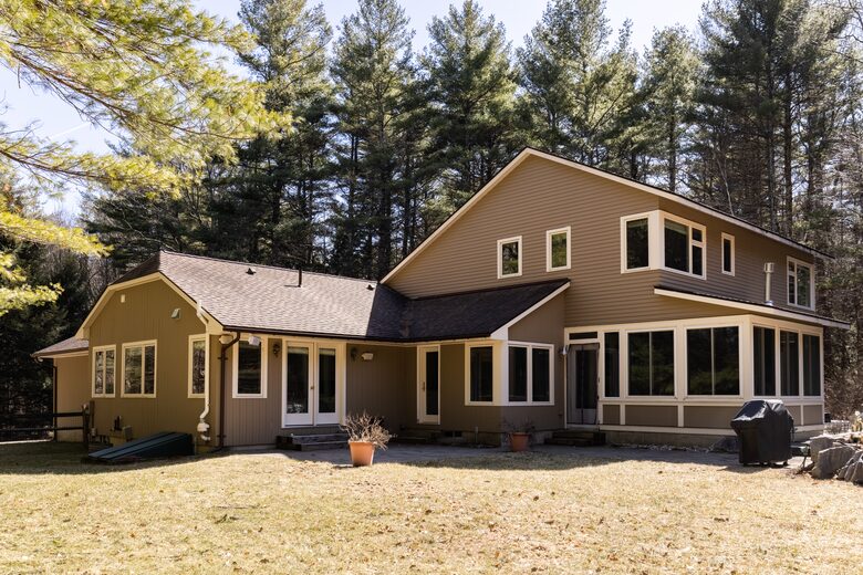 Stunning Luxury Home with a Pool - Great Barrington, Massachusetts