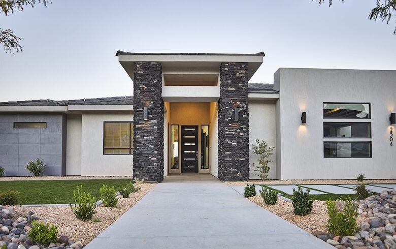 Modern Family-Friendly House | Fun Backyard Private Pool & Pickleball - Hurricane, Utah