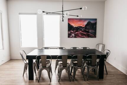 Modern Family-Friendly House | Fun Backyard Private Pool & Pickleball - Hurricane, Utah