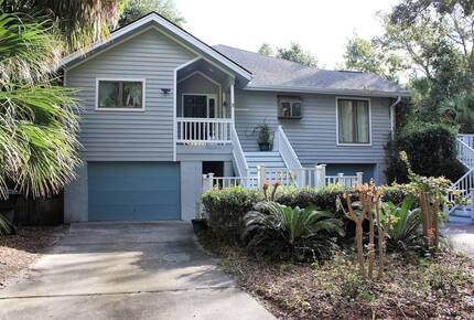Hilton Head Island Retreat | 4th Row, Less than 100 strides to Beach, with Pool & Hot Tub - Hilton Head Island, South Carolina