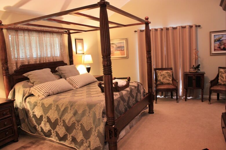Hilton Head Island Retreat | 4th Row, Less than 100 strides to Beach, with Pool & Hot Tub - Hilton Head Island, South Carolina