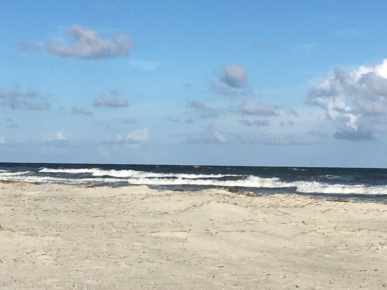 Hilton Head Island Retreat | 4th Row, Less than 100 strides to Beach, with Pool & Hot Tub - Hilton Head Island, South Carolina