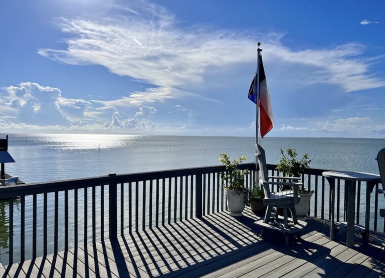 Bayfront Getaway with a Pool and Hot Tub - Galveston, Texas