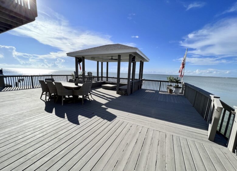 Bayfront Getaway with a Pool and Hot Tub - Galveston, Texas