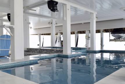 Bayfront Getaway with a Pool and Hot Tub - Galveston, Texas