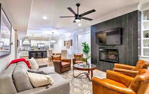 Premium Gulch Home - 10 Beds - Skyline Views! - Nashville, Tennessee