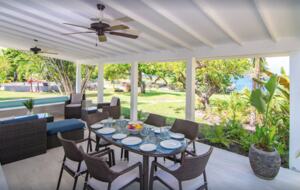 Patio dining for 6 people
