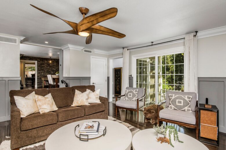 Beautiful Modern Home Walking Distance to Arrowhead Lake and Village - Lake Arrowhead, California