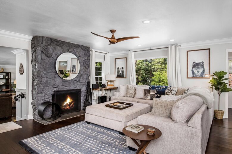 Beautiful Modern Home Walking Distance to Arrowhead Lake and Village - Lake Arrowhead, California
