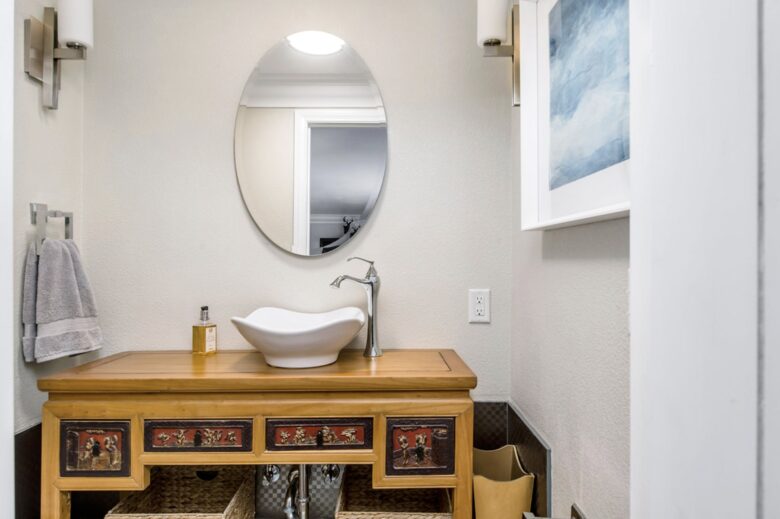 Beautiful Modern Home Walking Distance to Arrowhead Lake and Village - Lake Arrowhead, California