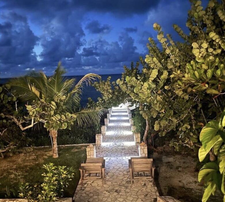 Poetreef Retreat - Green Island, Jamaica