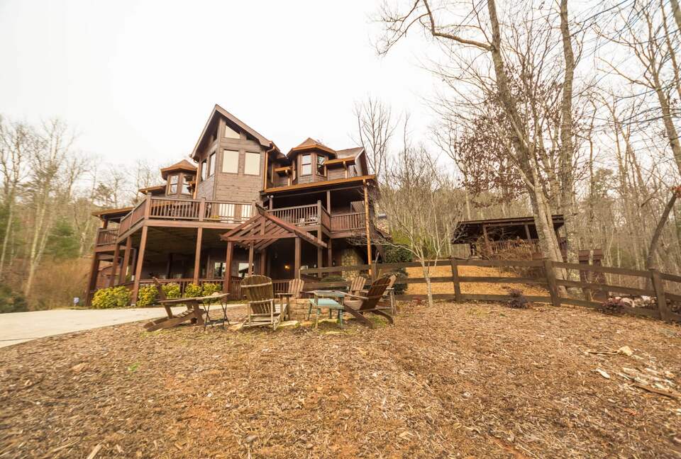 Luxe Lodge Near Downtown Blue Ridge - Blue Ridge, Georgia