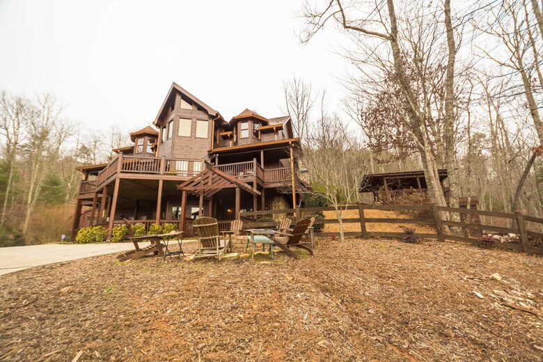 Luxe Lodge Near Downtown Blue Ridge - Blue Ridge, Georgia