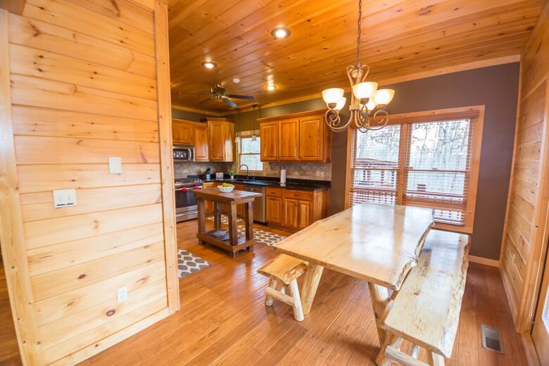 Luxe Lodge Near Downtown Blue Ridge - Blue Ridge, Georgia