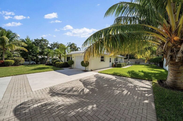 Amazing Jupiter Tropical Pool House - Jupiter, Florida