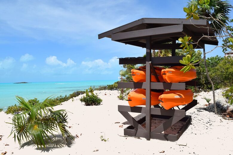 Modern Beachfront 3bdrm/3bath | With pool & incredible view! - Providenciales, Turks and Caicos Islands