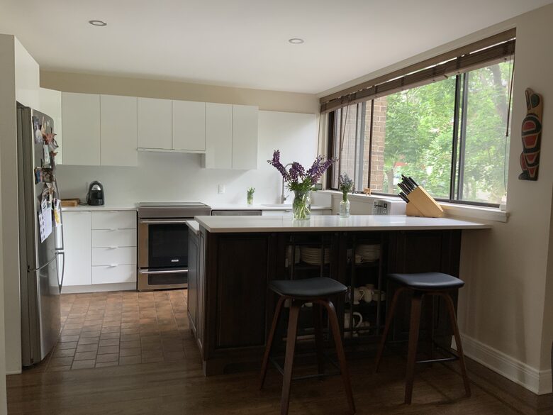 Mid century cottage on Mount Royal with stunning view - Outremont, Montreal, Canada