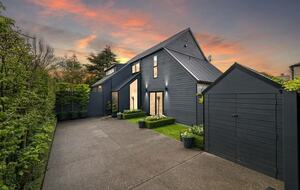 Fendalton Home - Christchurch, New Zealand