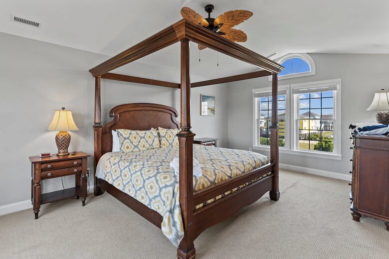 Dreamy Waterfront | With Private Beach Access - Holden Beach, North Carolina