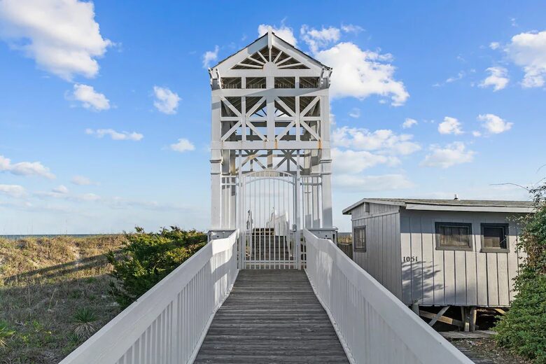 Dreamy Waterfront | With Private Beach Access - Holden Beach, North Carolina