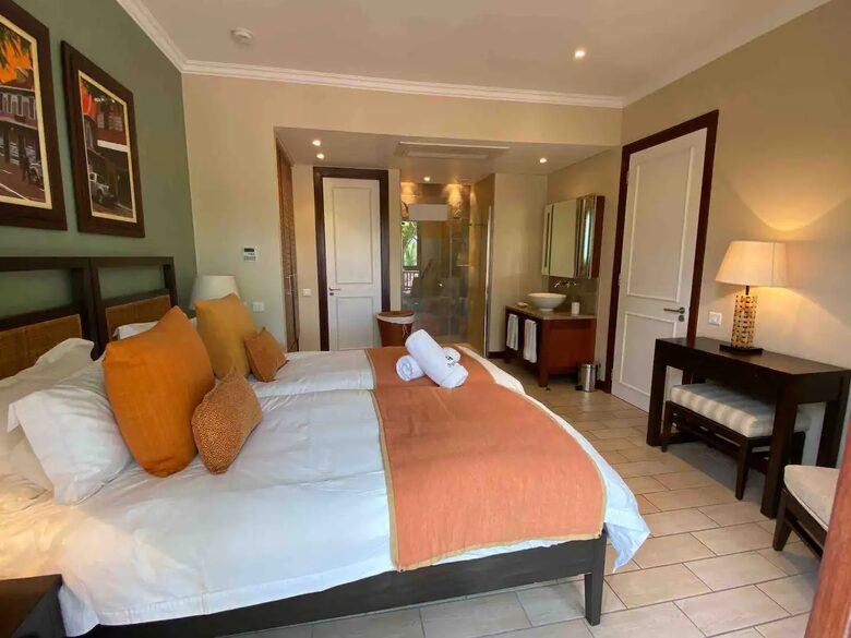 Bigarade 28,11 | Eden Island - Victoria, Mahe, Seychelles