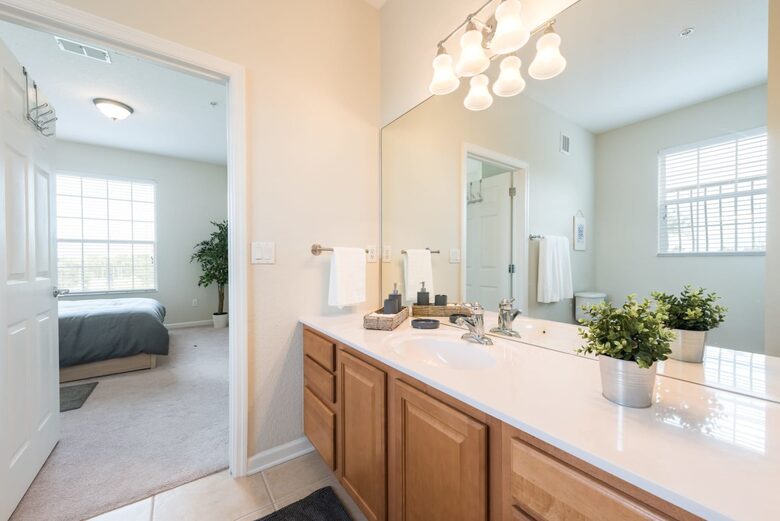 Beautiful Getaway Near Universal Parks and Convention Center - Orlando, Florida