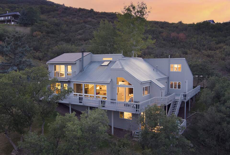 Solar Way House | Cozy Aspen Home with Stunning Views - Aspen, Colorado