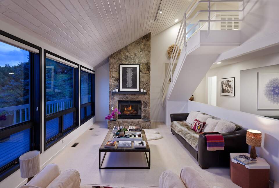 Solar Way House | Cozy Aspen Home with Stunning Views - Aspen, Colorado