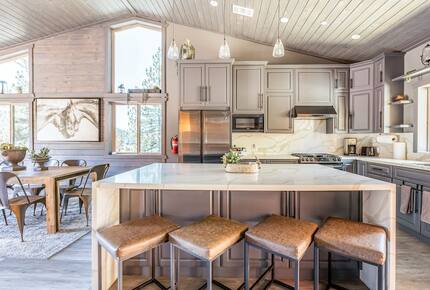 Modern Cabin at Big Bear Lake - Big Bear Lake, California