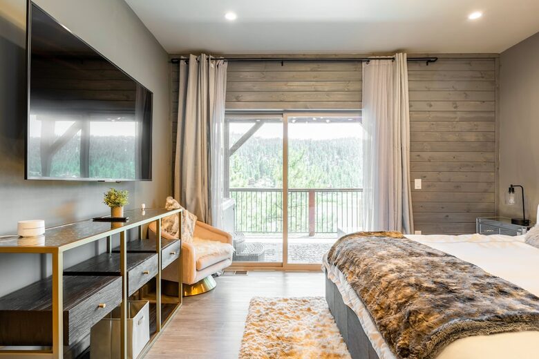 Modern Cabin at Big Bear Lake - Big Bear Lake, California